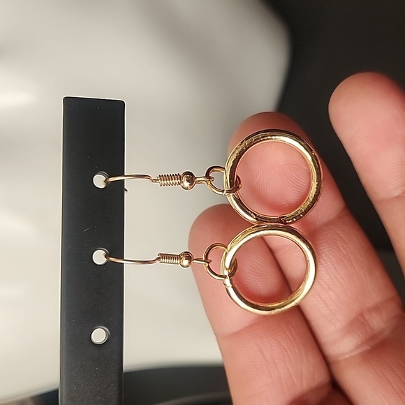 Statement Gold Rings Triple Strand Necklace and Earrings Set - Picture 7 of 7